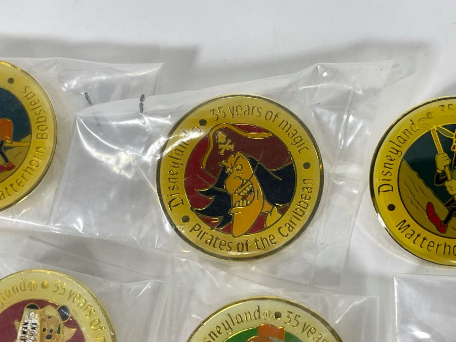 1990 35 Years Of Magic Pins [Photo 5]