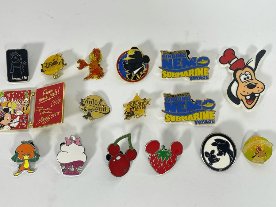 Collection Of Disneyland Pins [Photo 4]
