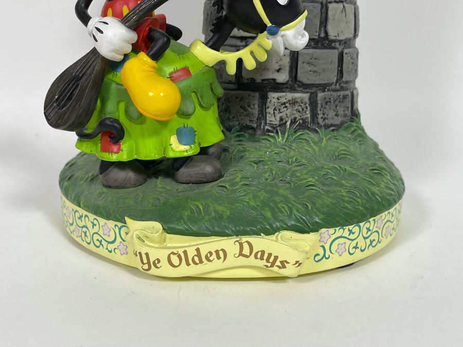 The Art Of Disney Theme Parks Ye Olden Days Figurine By Maria Clapsis 12H [Photo 5]