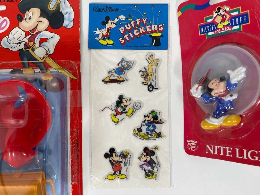 Various Disney Figures, Stickers And Nite Light [Photo 7]
