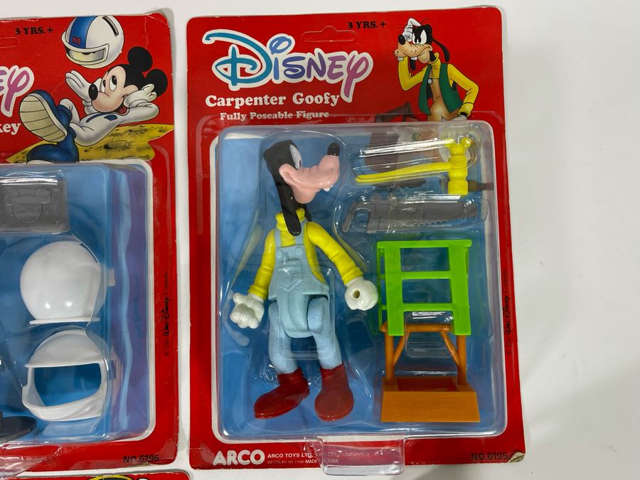 Various Disney Figures, Stickers And Nite Light [Photo 6]