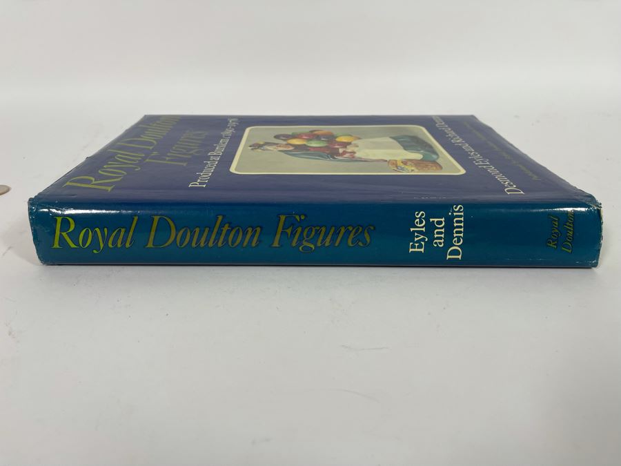 Hardcover Book Royal Doulton Figurines Produced At Burslem c1890-1978 Signed By Michael Doulton [Photo 3]