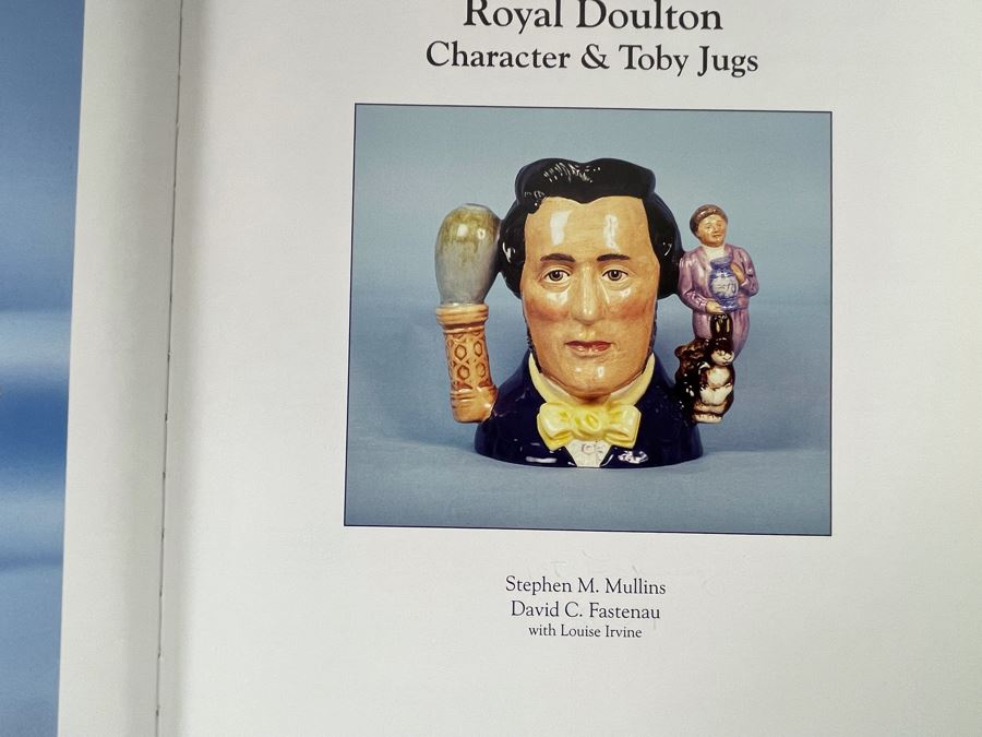 Signed Hardcover Book A Century Of Royal Doulton  Character & Toby Jugs Signed By Louise Irvine [Photo 8]