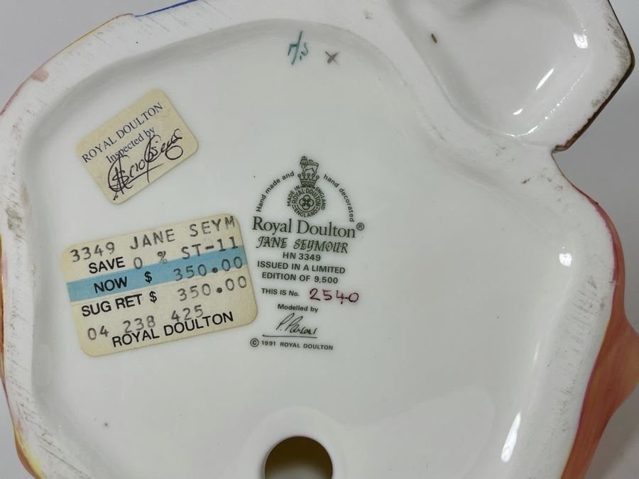 Royal Doulton Jane Seymour Limited Edition Figurine 9H HN3349 [Photo 12]