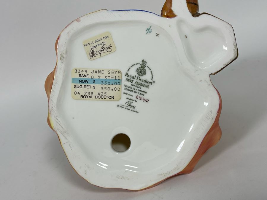 Royal Doulton Jane Seymour Limited Edition Figurine 9H HN3349 [Photo 11]