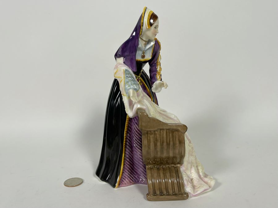 Royal Doulton Catherine Howard Limited Edition Figurine 9H HN3449 [Photo 7]