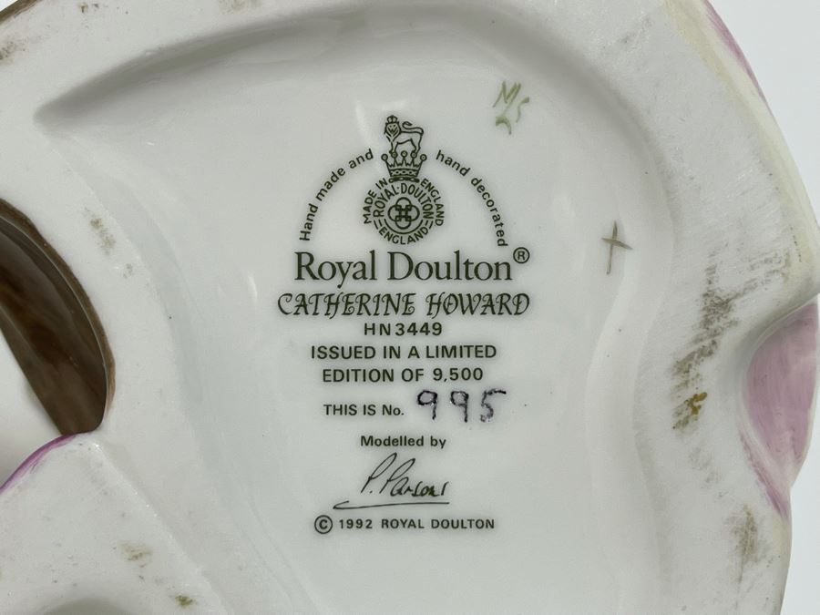 Royal Doulton Catherine Howard Limited Edition Figurine 9H HN3449 [Photo 12]