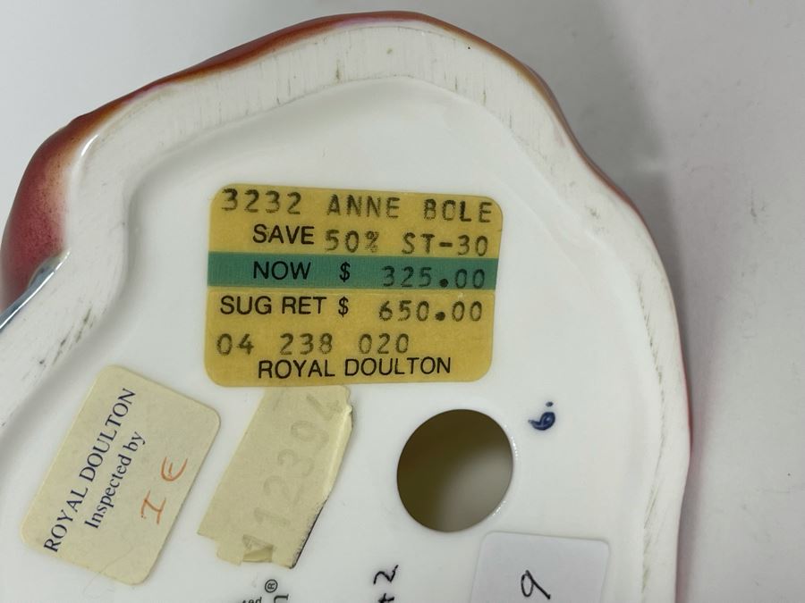 Royal Doulton Anne Boleyn Limited Edition Figurine 9H HN3232 [Photo 15]
