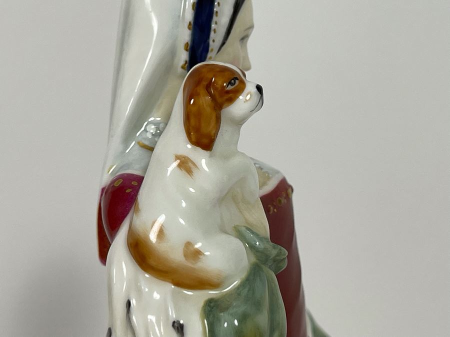 Royal Doulton Anne Boleyn Limited Edition Figurine 9H HN3232 [Photo 11]