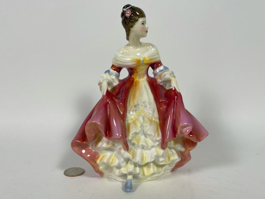 Royal Doulton Southern Belle Figurine 8H HN2229 [Photo 4]