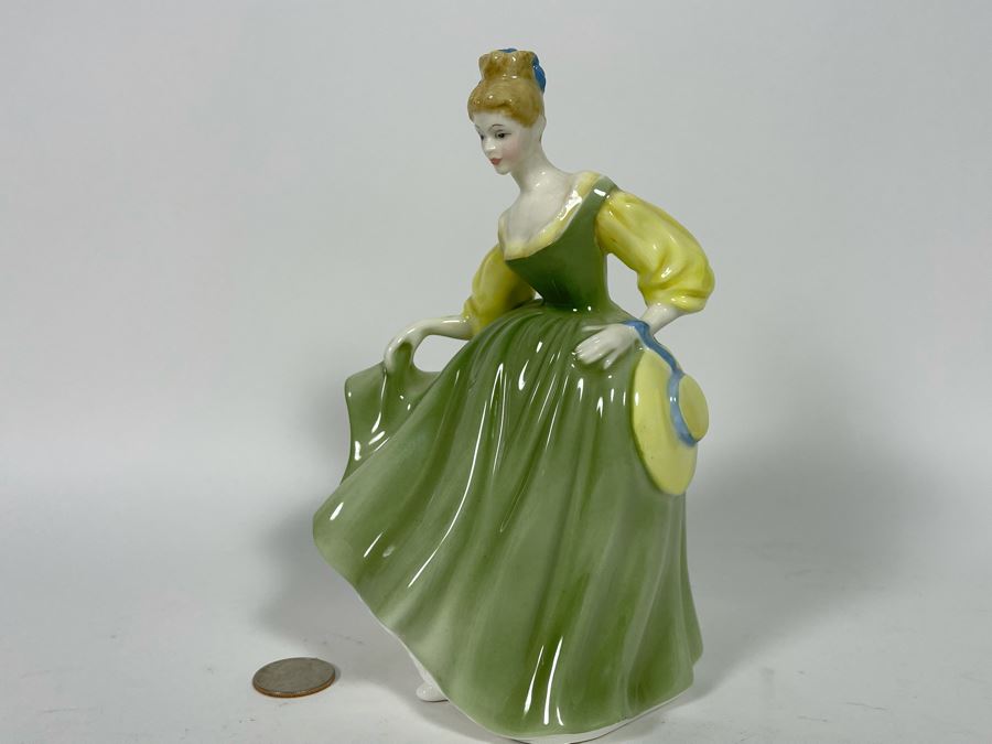 Royal Doulton Fair Lady Figurine 7.5H HN2193 [Photo 4]
