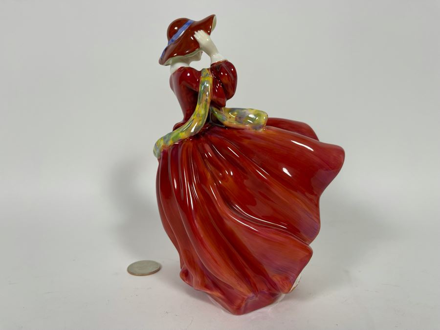 Royal Doulton Top O’ The Hill Figurine 7H HN1834 [Photo 7]