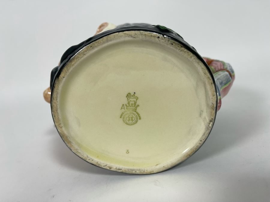 Royal Doulton Granny Toby Jug Mug 6H [Photo 10]