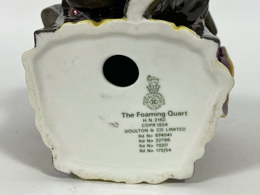 Royal Doulton The Foaming Quart Figurine 5.5H HN2162 [Photo 13]