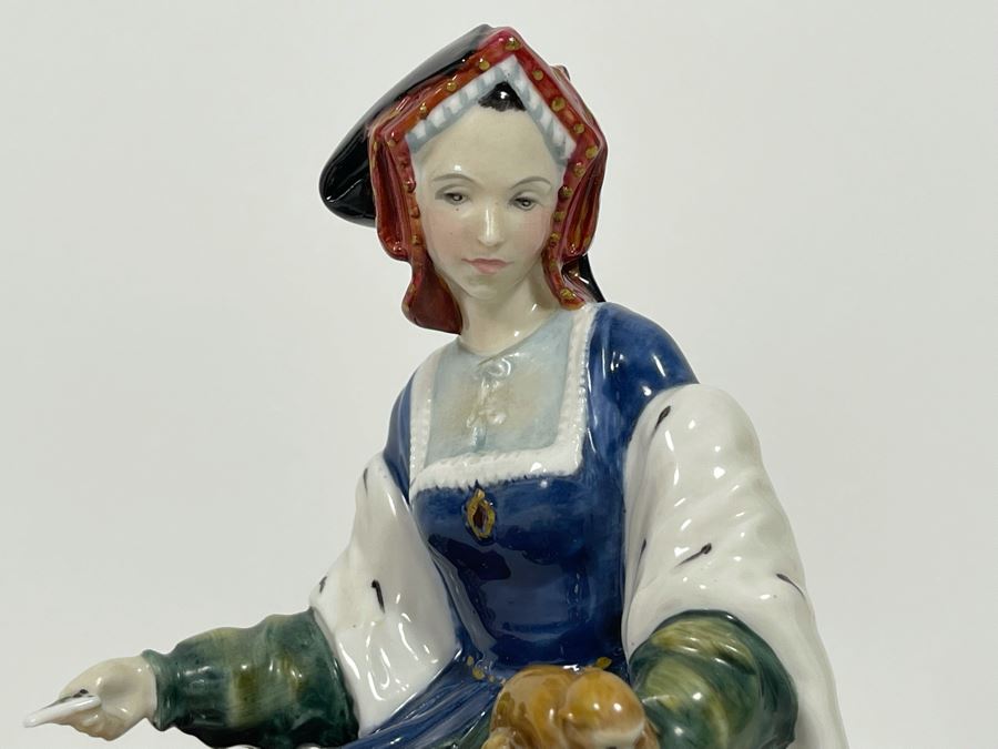 Royal Doulton Catherine Of Aragon Limited Edition Figurine 7H HN3233 [Photo 5]