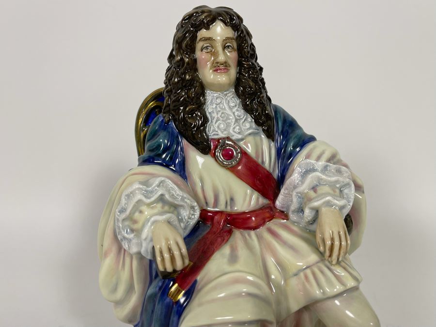 Royal Doulton The Stuarts King Charles II Limited Edition Figurine 9.5H HN3825 [Photo 5]