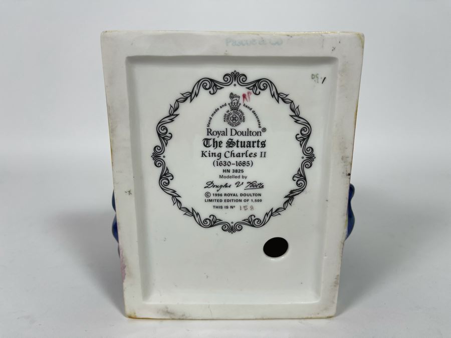 Royal Doulton The Stuarts King Charles II Limited Edition Figurine 9.5H HN3825 [Photo 11]
