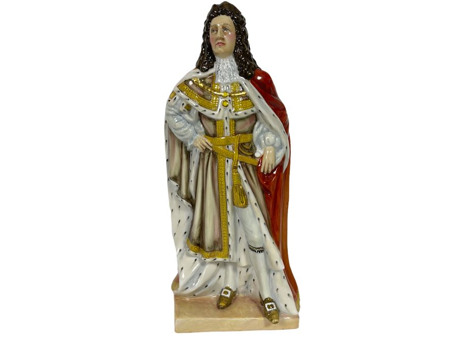 Royal Doulton The Stuarts King William III Limited Edition Figurine 10.5H HN4022 (Top Of Staff Is Broken Off)