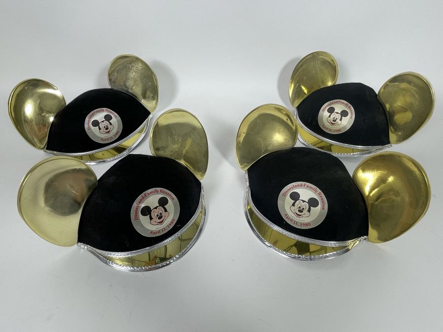 Four Disneyland Mickey Mouse Ears Hats Family Reunion 1980 [Photo 6]