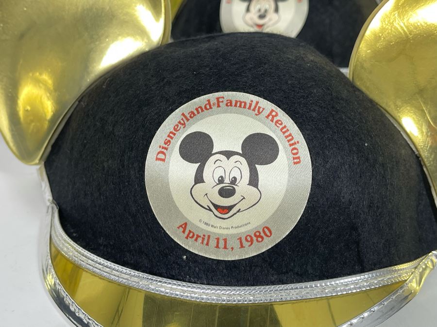 Four Disneyland Mickey Mouse Ears Hats Family Reunion 1980 [Photo 5]