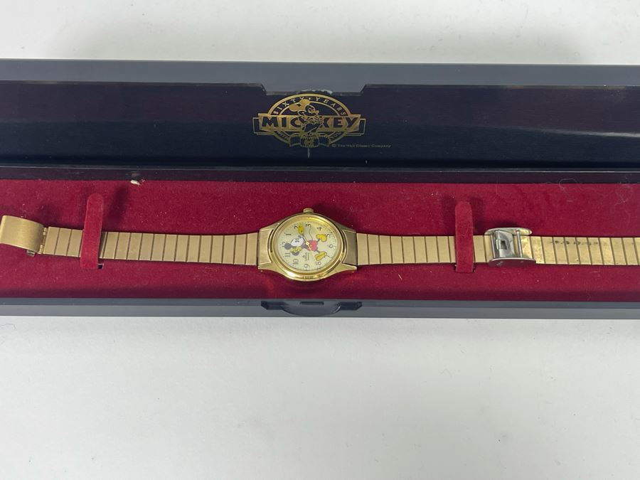 Lorus Sixty Years Mickey Mouse Watch [Photo 2]
