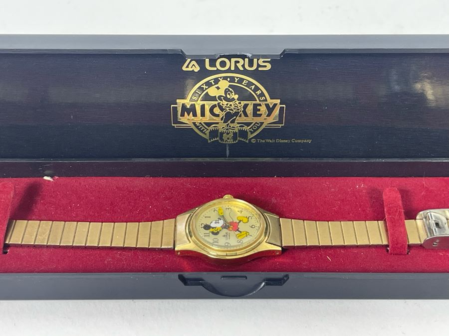 Lorus Sixty Years Mickey Mouse Watch [Photo 1]