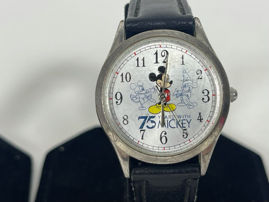 Pair Of Disney Mickey Mouse Watches [Photo 6]