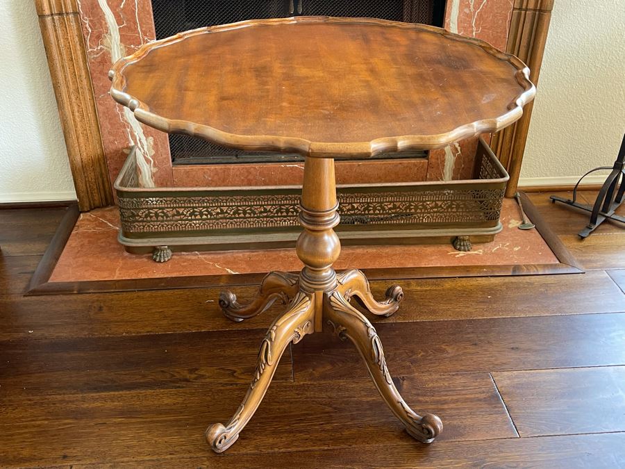 Vintage Pedestal Side Table 2’4”R X 2’4”H
