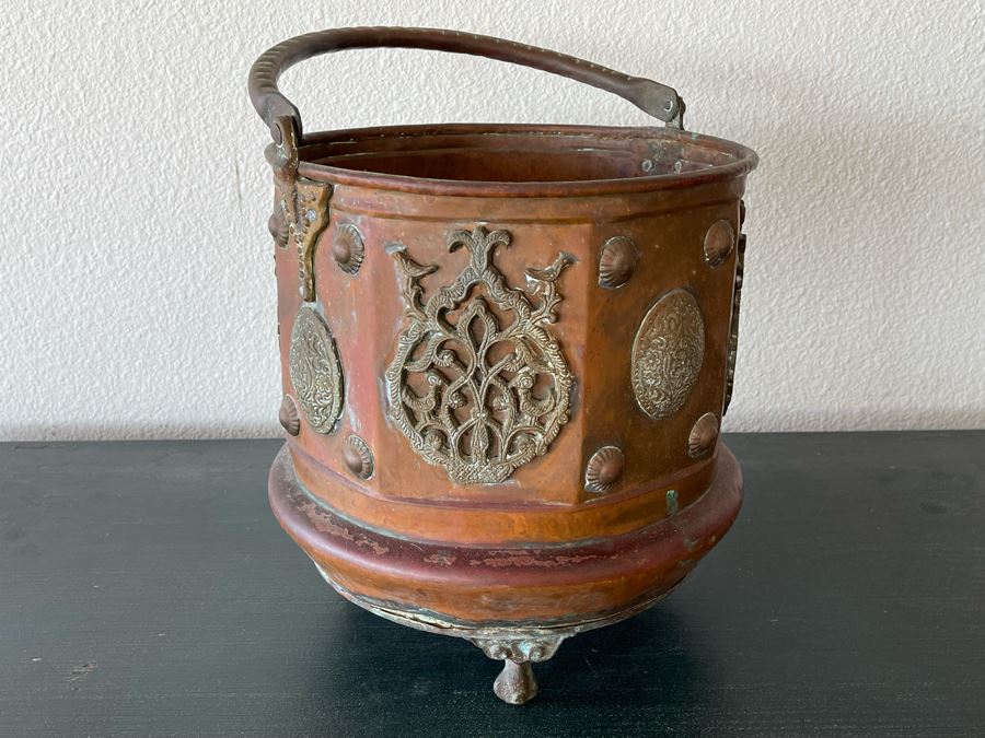 Vintage Brass Copper Footed Bucket Pot With Handle Signed Mardge 1’1”R X 1’2”H [Photo 4]