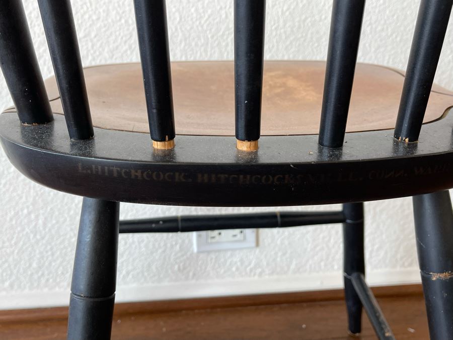 Signed L. Hitchcock Stenciled Chair [Photo 5]
