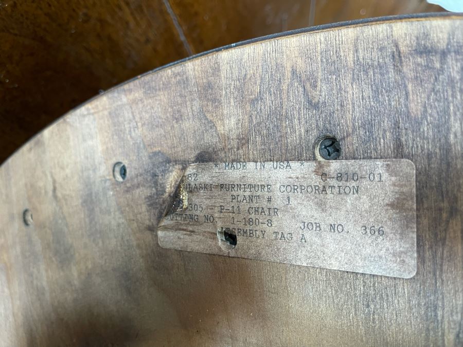 Pulaski Furniture Leather Office Chair With Casters 1'11'W X 1'8'D X 3'2'H [Photo 8]