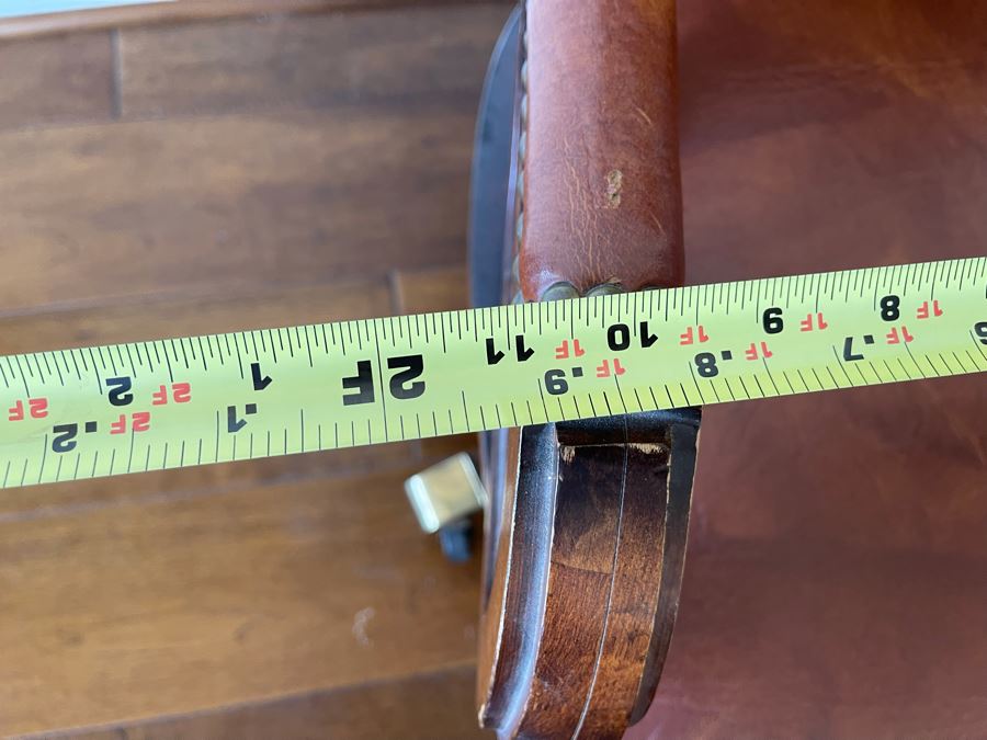 Pulaski Furniture Leather Office Chair With Casters 1'11'W X 1'8'D X 3'2'H [Photo 10]