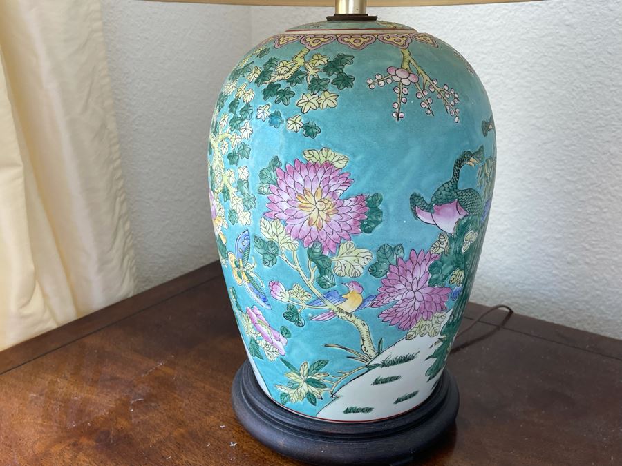Chinese Porcelain Table Lamp [Photo 9]