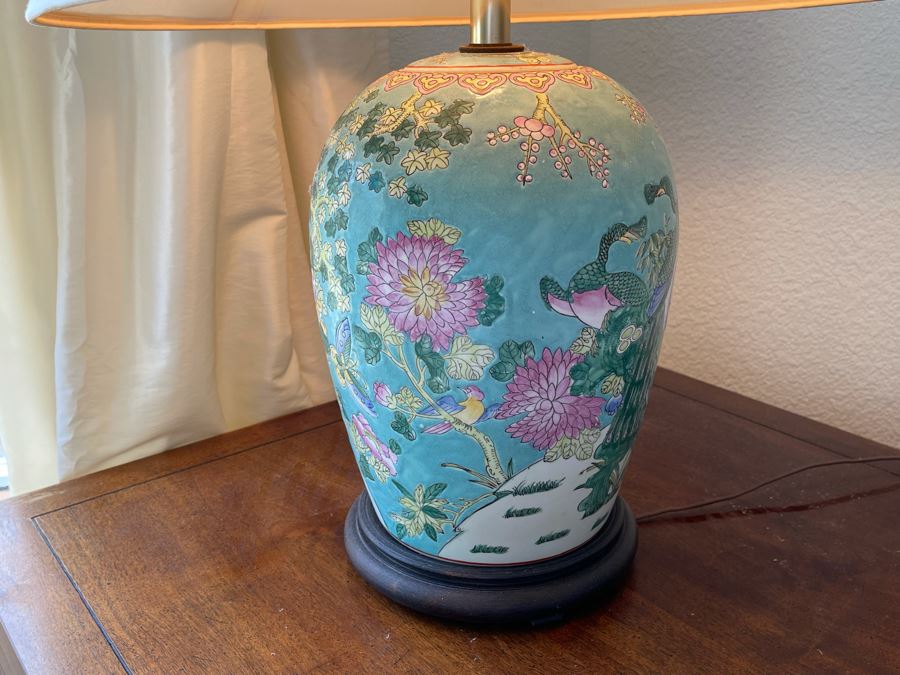 Chinese Porcelain Table Lamp [Photo 10]
