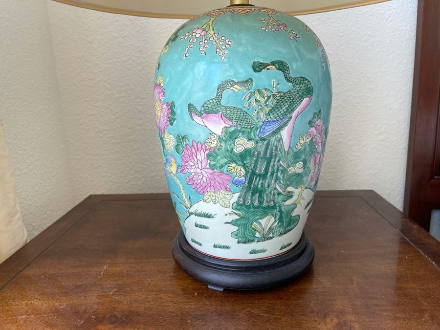 Chinese Porcelain Table Lamp [Photo 3]