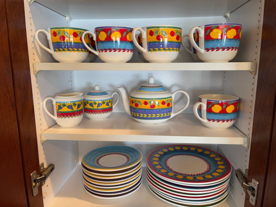 Set Of Vista Alegre Portugal China Plates, Cups, Teapot [Photo 2]