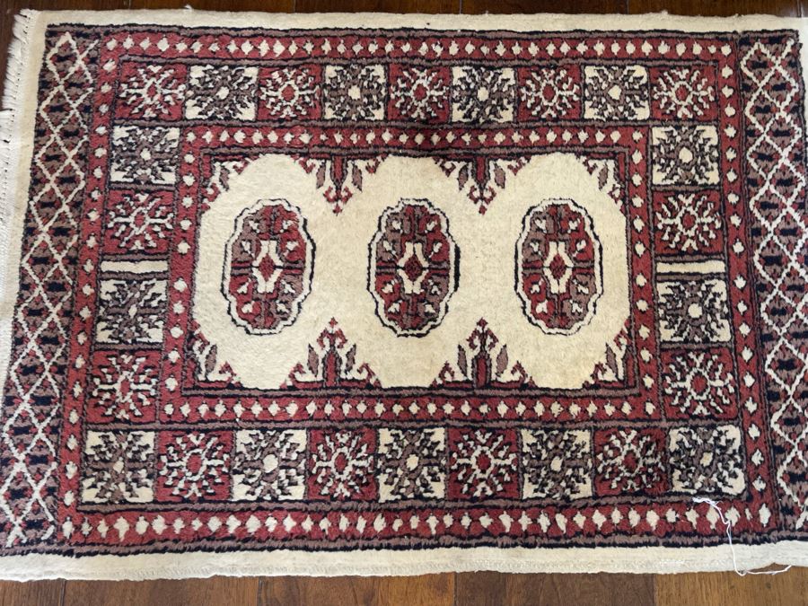 Hand Knotted Wool Prayer Rug 3’ X 2’ [Photo 3]