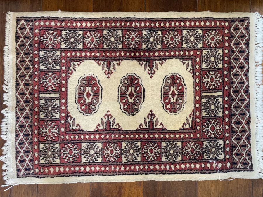 Hand Knotted Wool Prayer Rug 3’ X 2’