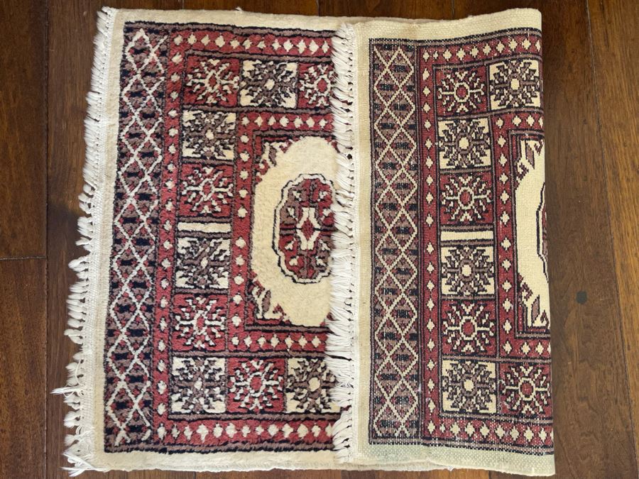 Hand Knotted Wool Prayer Rug 3’ X 2’ [Photo 4]