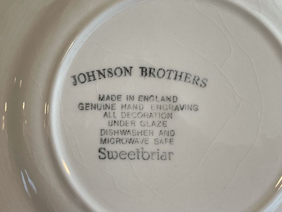 Johnson Brothers China Set Sweetbriar