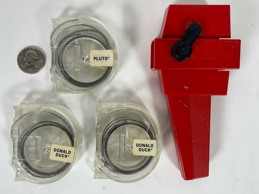 Vintage Roll-A-Show Handheld Movie Film Player With Three Disney Cartoons Featuring Pluto And Donald Duck Working [Photo 2]