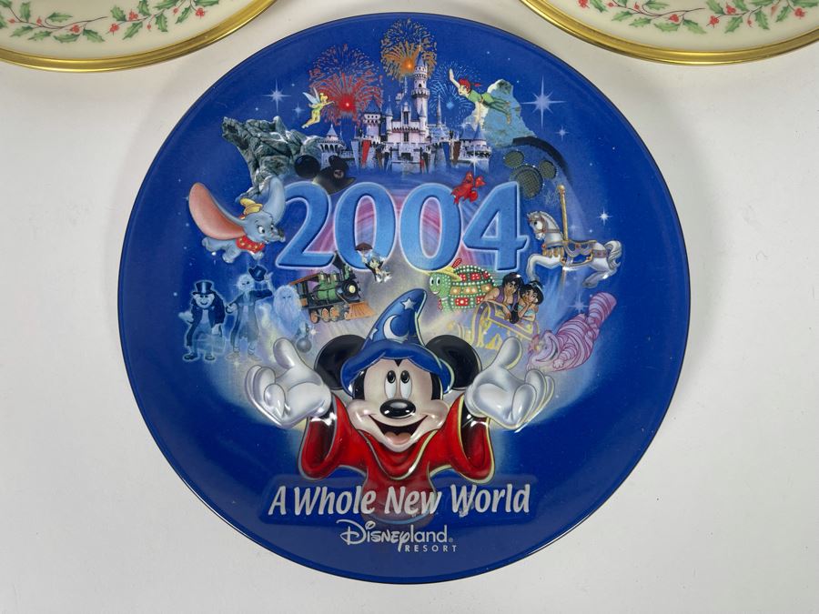 JUST ADDED - Pair Of Disney Lenox Plates And Disneyland 2004 Collector Plate [Photo 4]