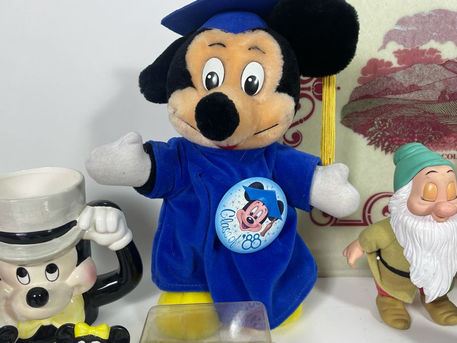 JUST ADDED - Large Collection Of Disney Mickey Mouse Figurines, Disney Tray, Watches, Clock [Photo 14]