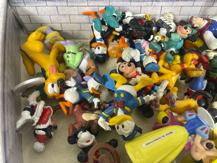 JUST ADDED - Walt Disney's Magic Kingdom Figurines Mickey And Disney Friends Applause Figures [Photo 8]