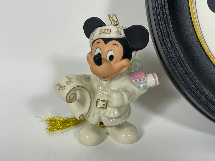 JUST ADDED - Pair Of Disney Lenox Ornaments And Disney Silhouette Portrait [Photo 3]