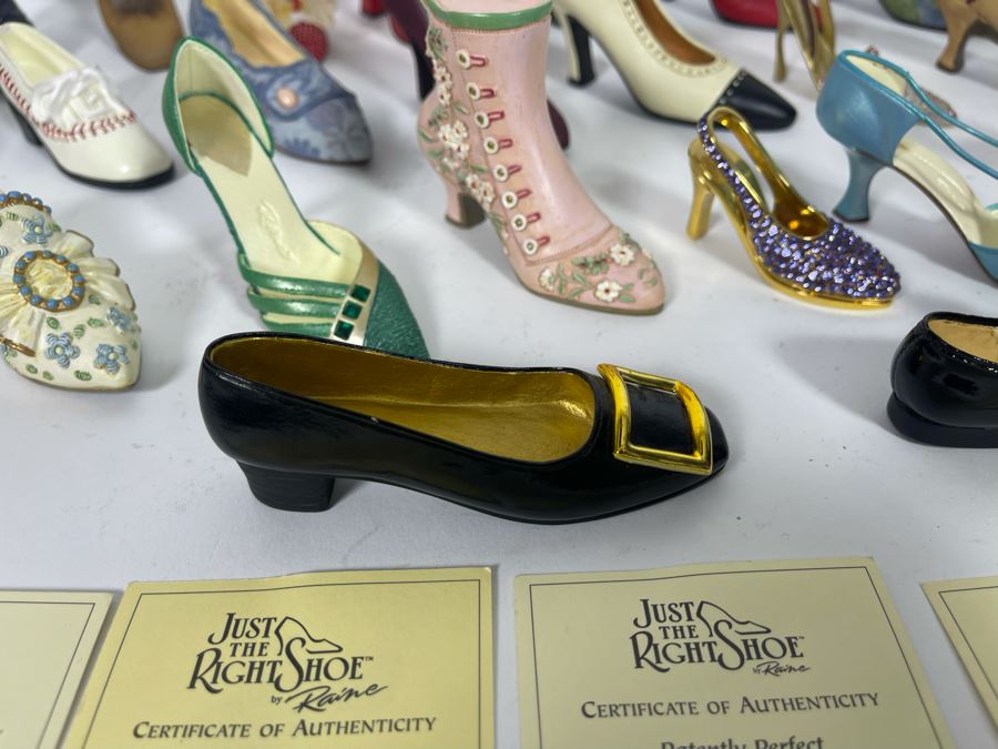 JUST ADDED - Large Collection Of Miniature Shoes Figurines Just The Right Shoe [Photo 5]