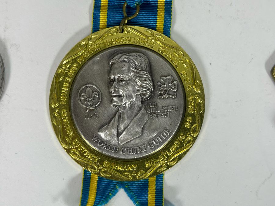 Collection Of Vintage German Cold War Era Volksmarching Medals [Photo 5]