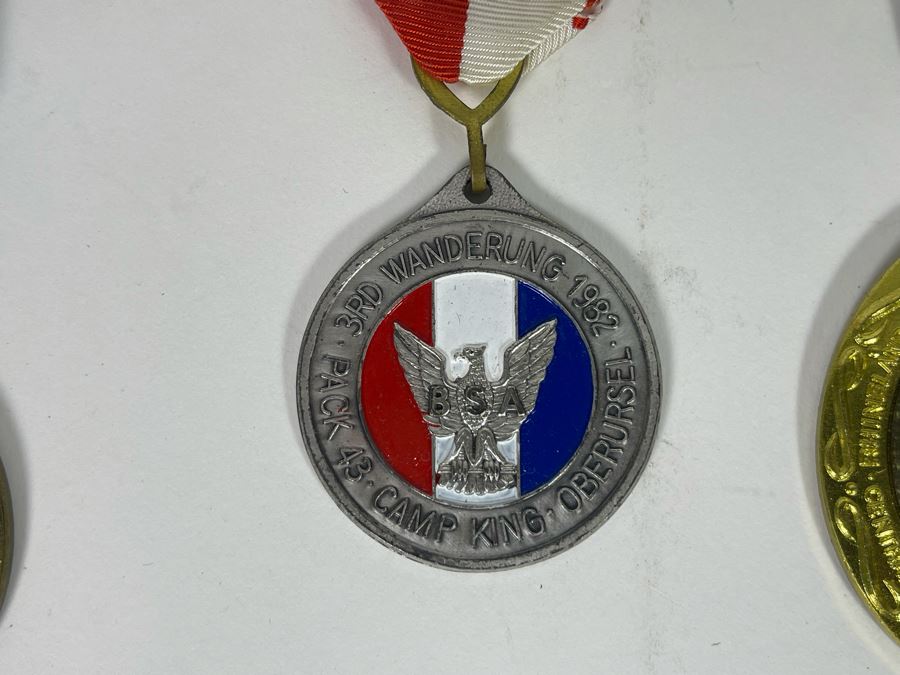 Collection Of Vintage German Cold War Era Volksmarching Medals [Photo 8]