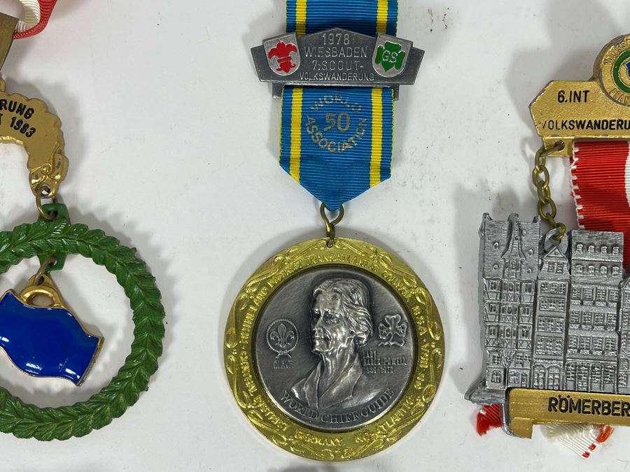 Collection Of Vintage German Cold War Era Volksmarching Medals [Photo 6]