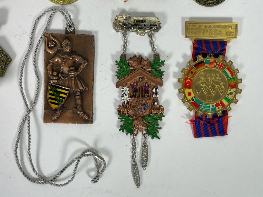 Collection Of Vintage German Cold War Era Volksmarching Medals [Photo 10]